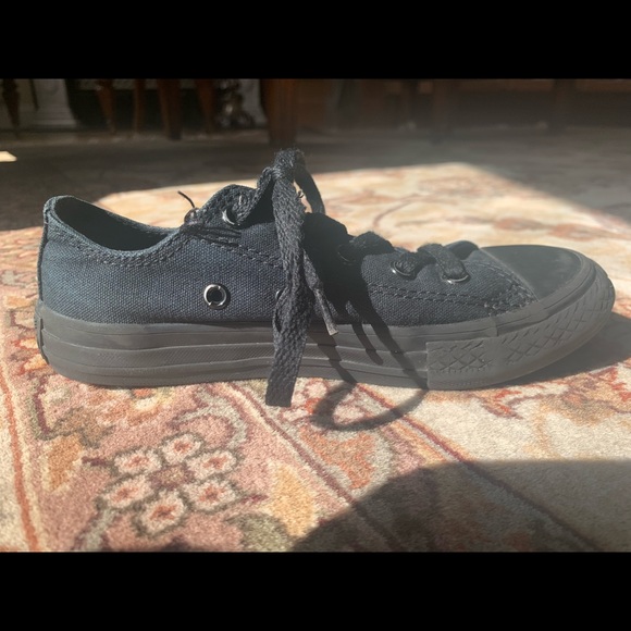 Kids converse shoes - Picture 4 of 6